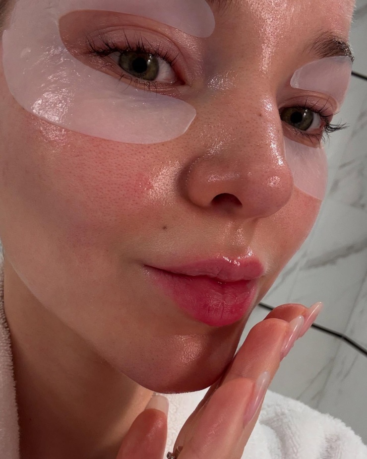 Dove Cameron