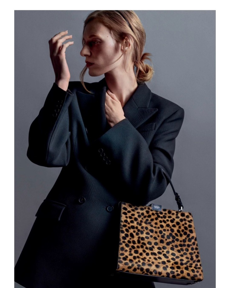 Julia Nobis