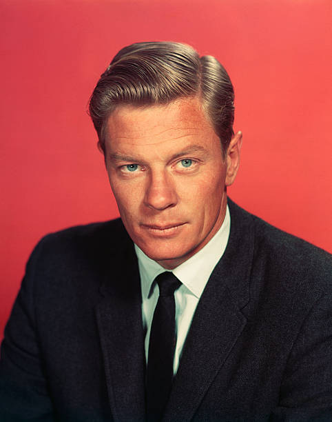 Peter Graves