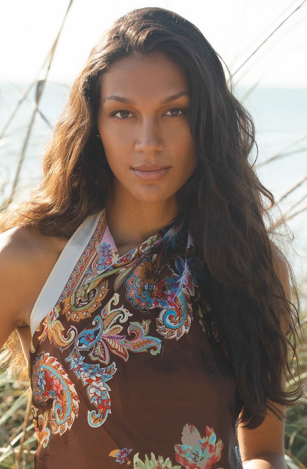 Samantha Castillo model