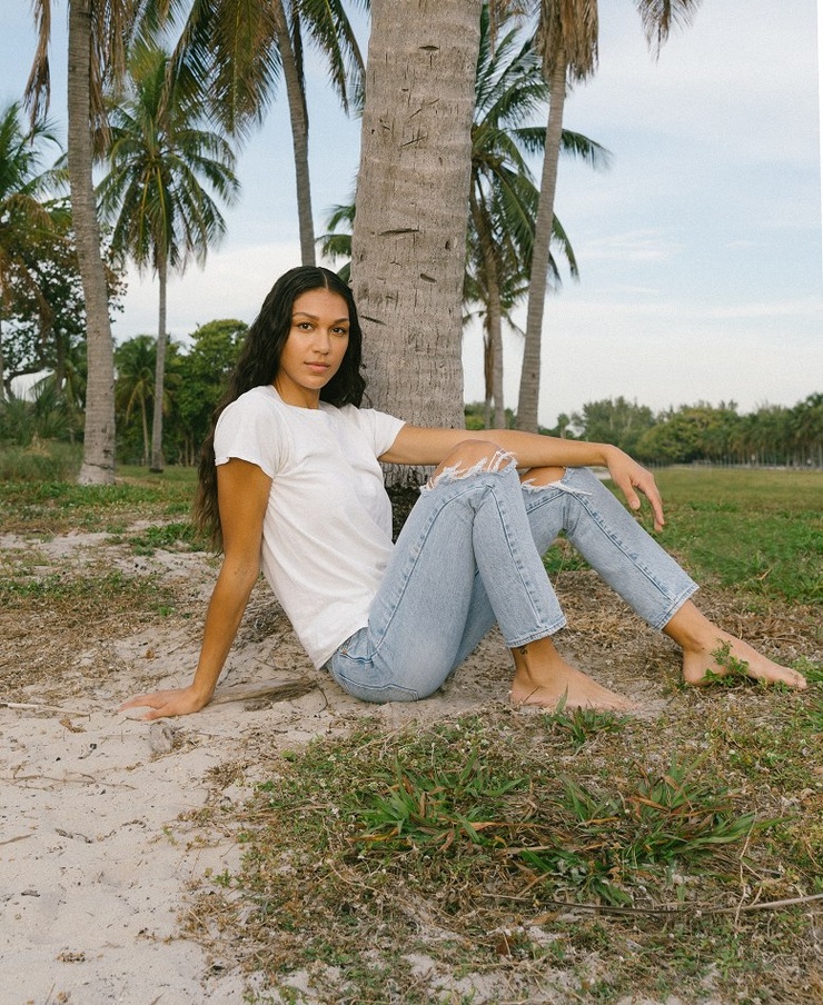 Samantha Castillo model
