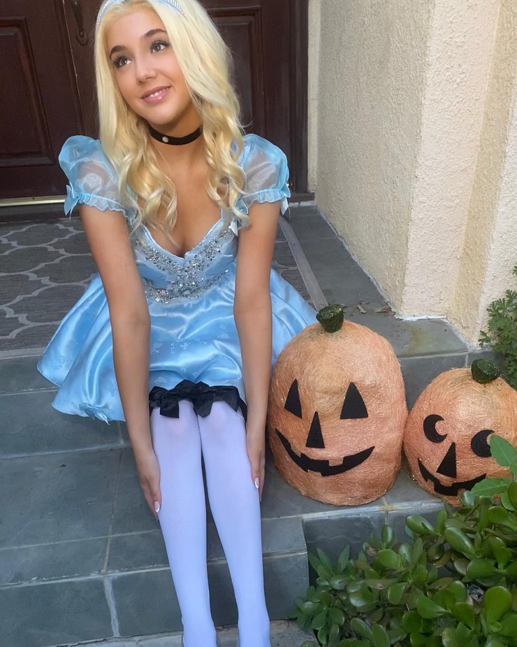 Alexa Nisenson