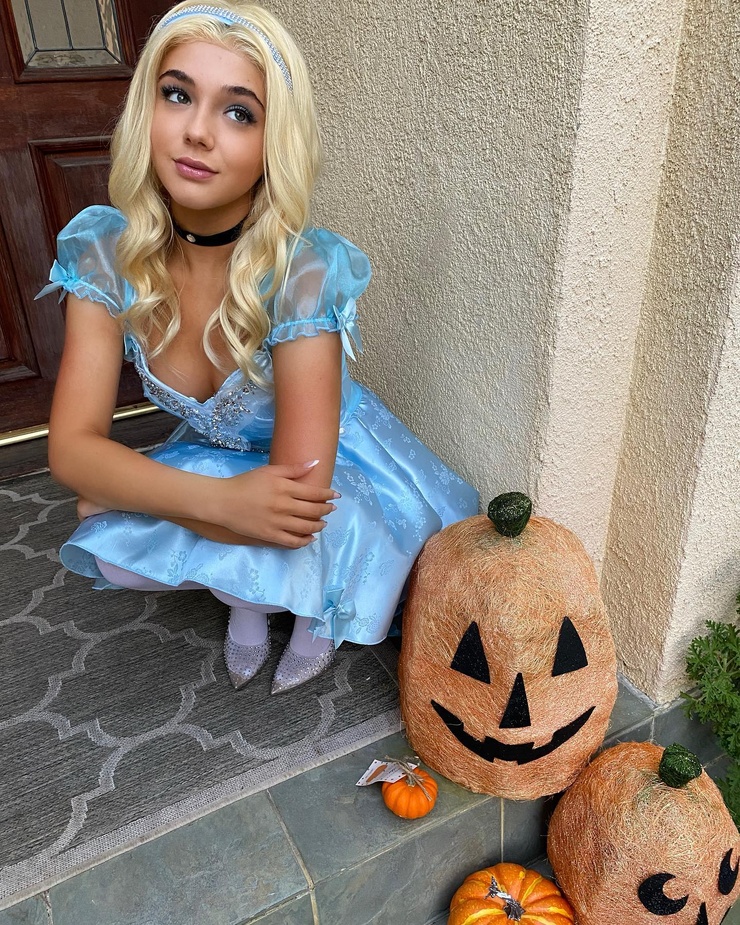 Alexa Nisenson