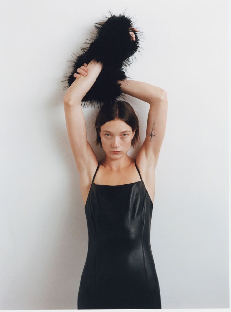 Yumi Lambert
