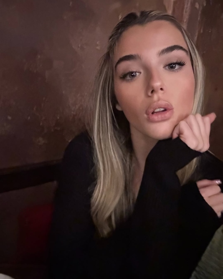 Alexa Nisenson Alexa Nisenson