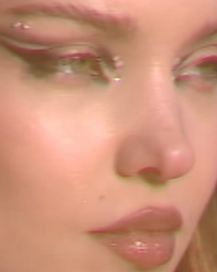 Dove Cameron