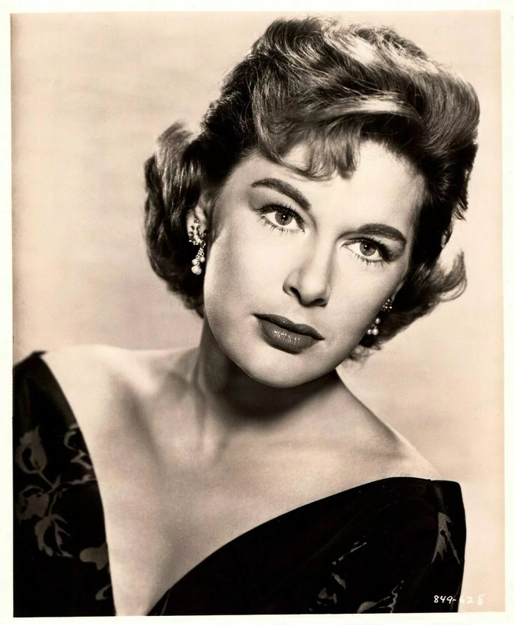 Diane Brewster