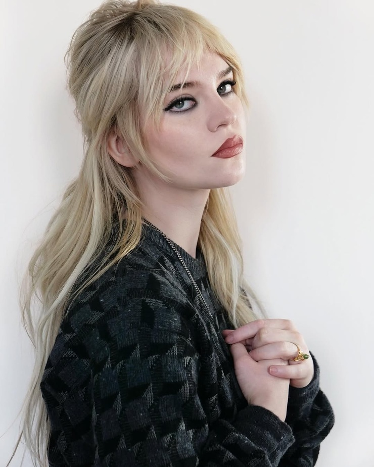 Sophie Thatcher Sophie Thatcher