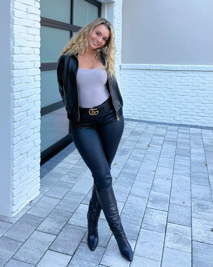 Kirstentoosweet