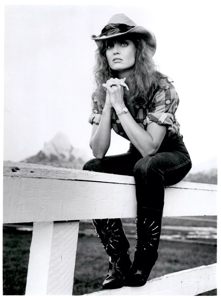 Tracy Scoggins