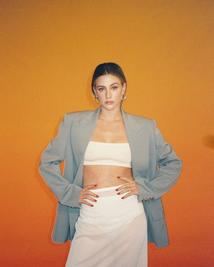 Lili Reinhart