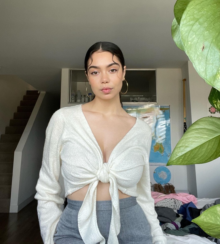 Auli'i Cravalho Auli'i Cravalho