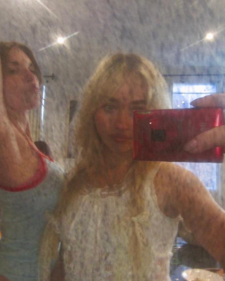 Sabrina Carpenter