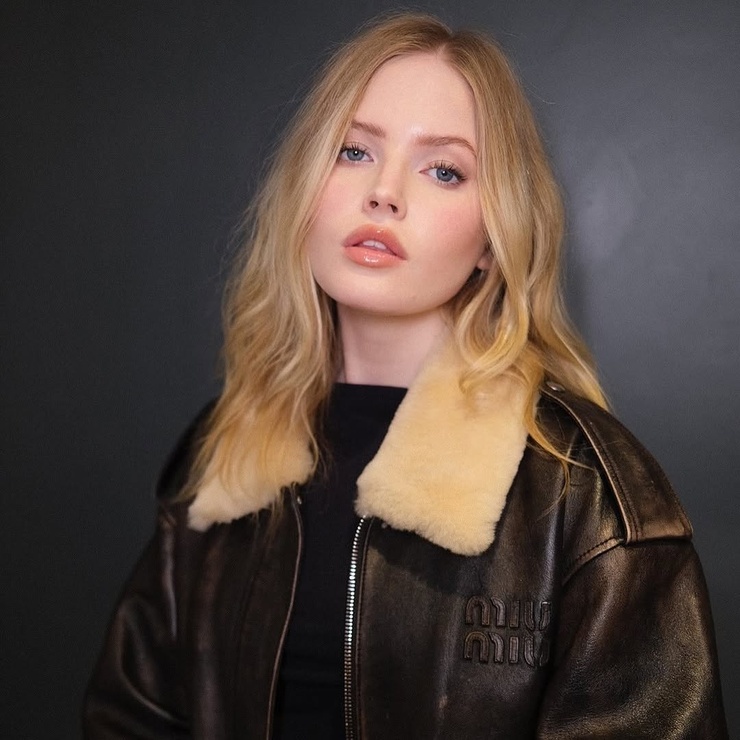 Ellie Bamber