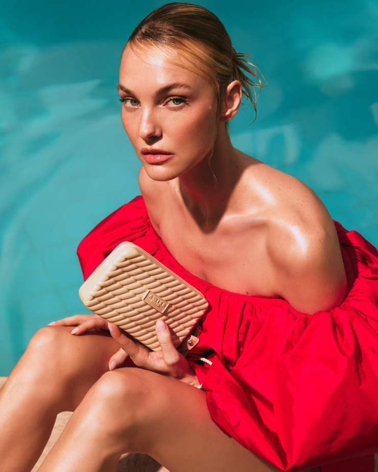 Caroline Trentini Caroline Trentini