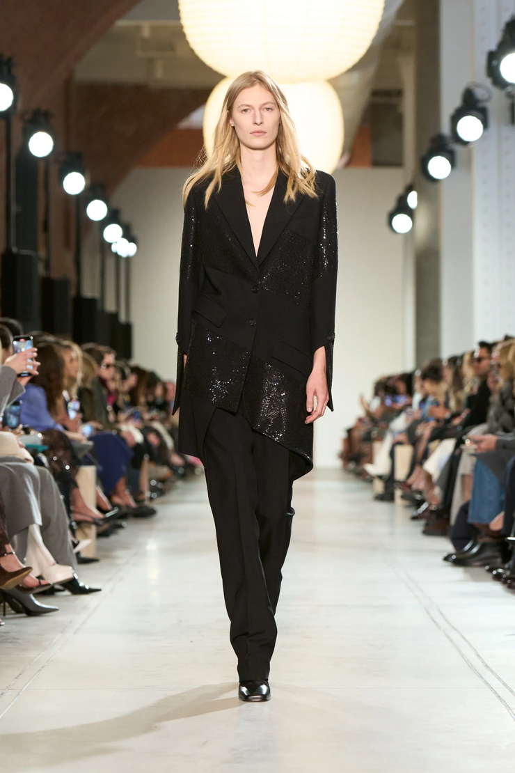 Julia Nobis