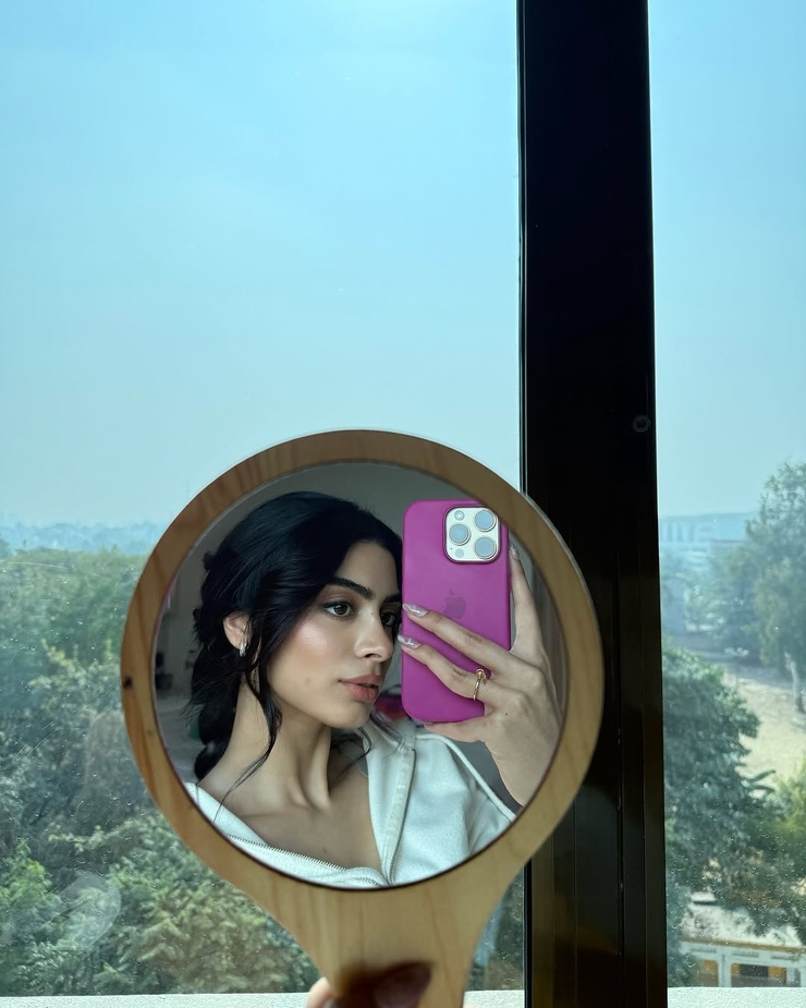 Khushi Kapoor