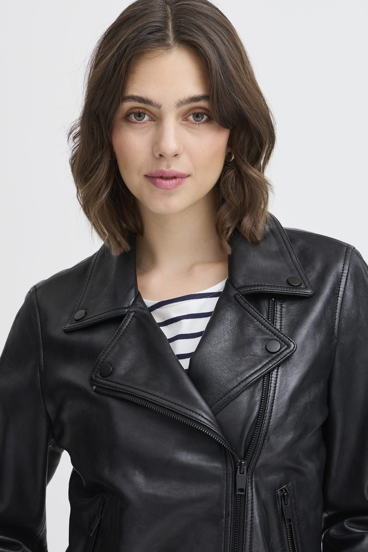 Dina Thomasen