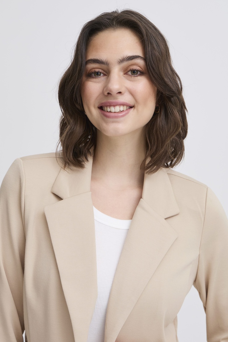 Dina Thomasen