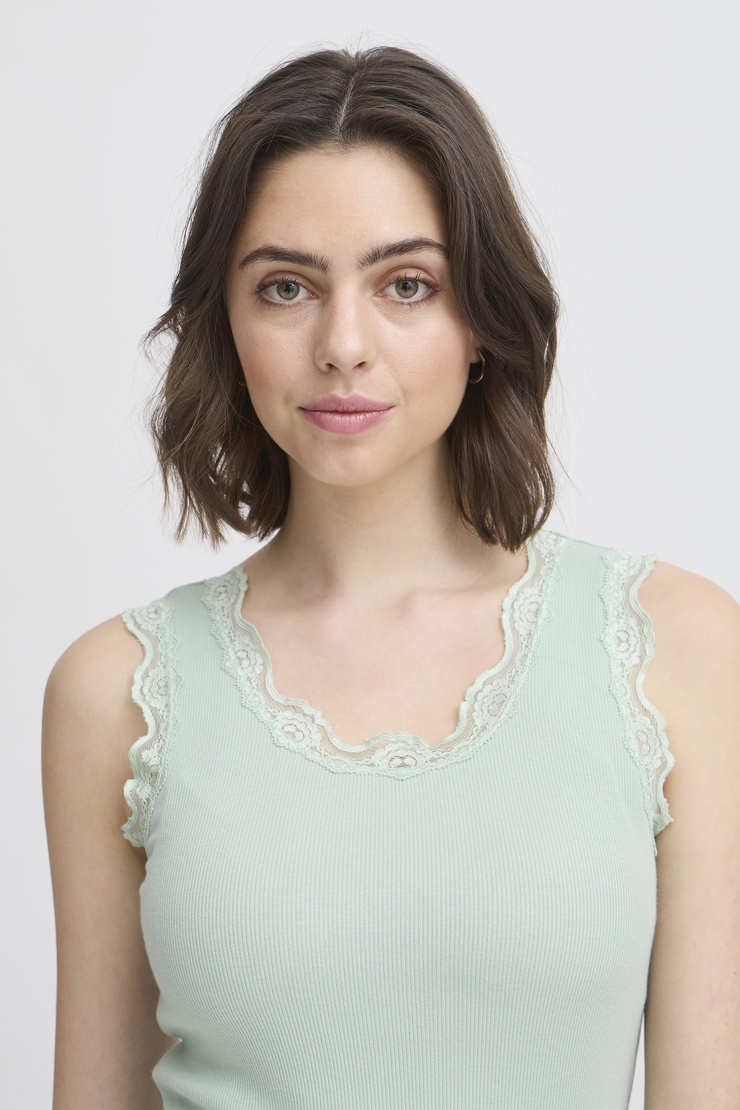 Dina Thomasen