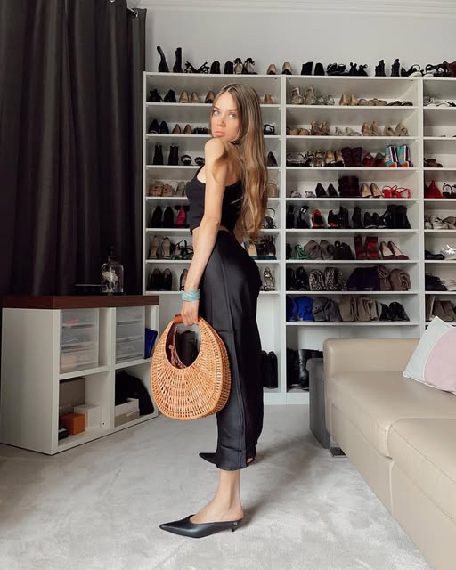 Xenia Tchoumitcheva Xenia Tchoumitcheva