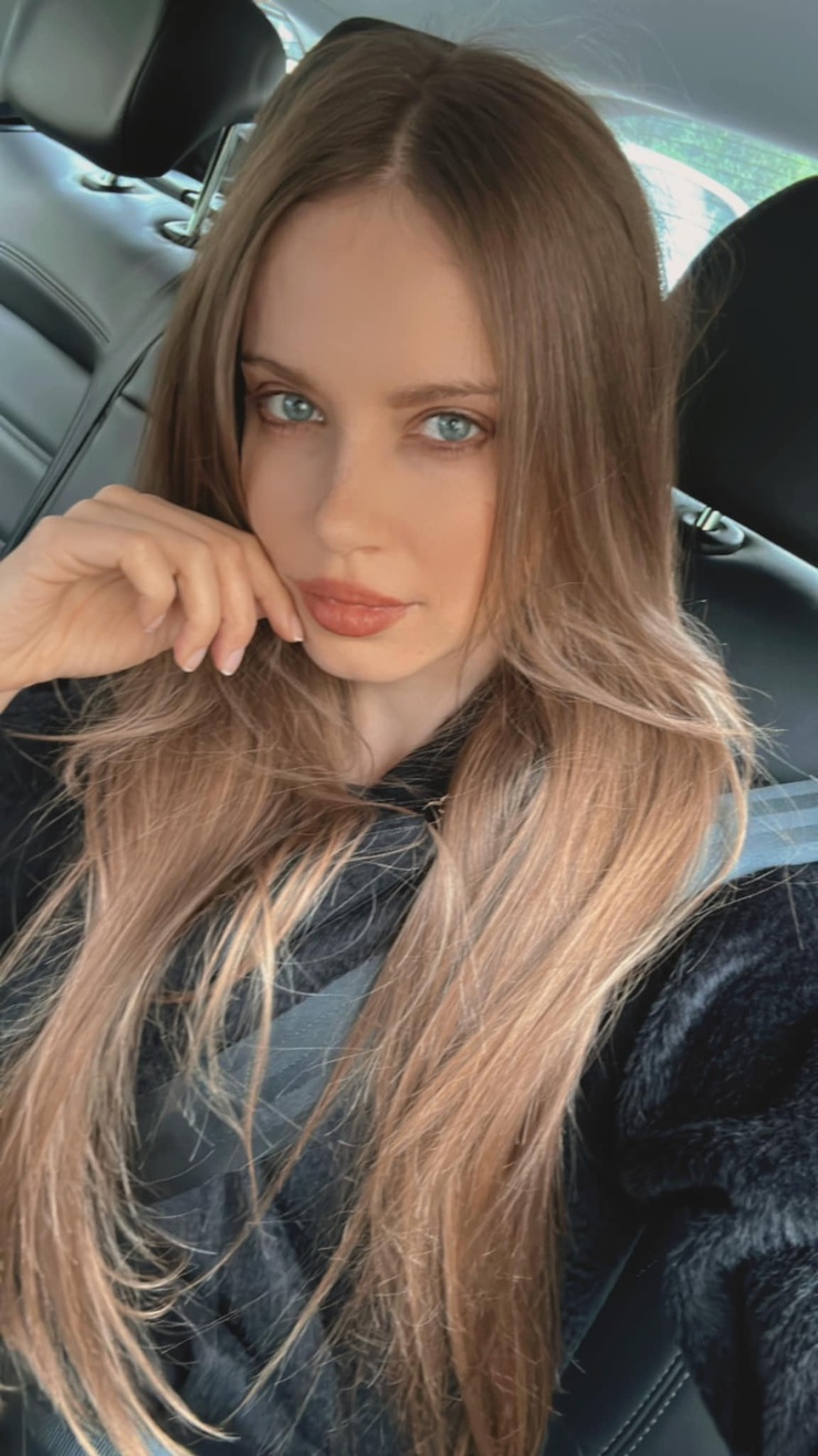 Xenia Tchoumitcheva Xenia Tchoumitcheva