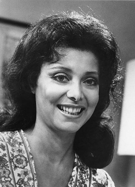 Ellen Holly