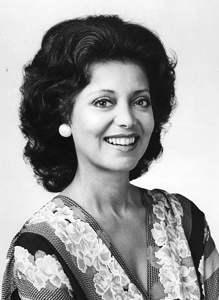 Ellen Holly
