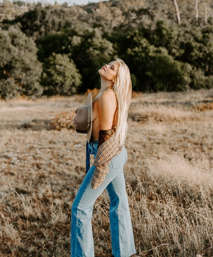 Lindsey Sell