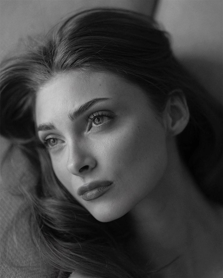 Elle Moffitt