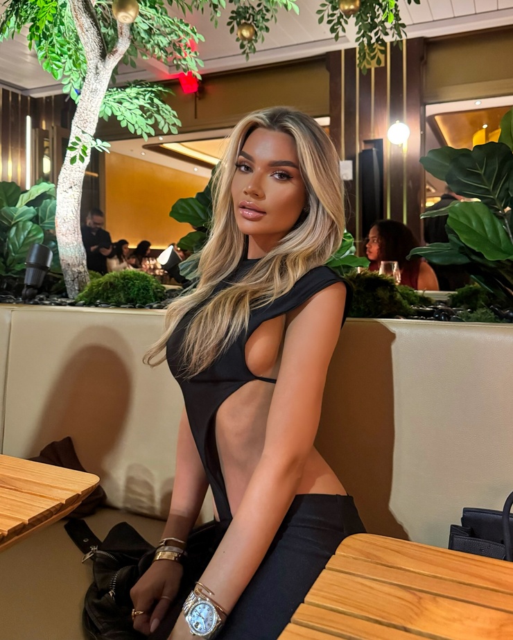 Alexa Collins
