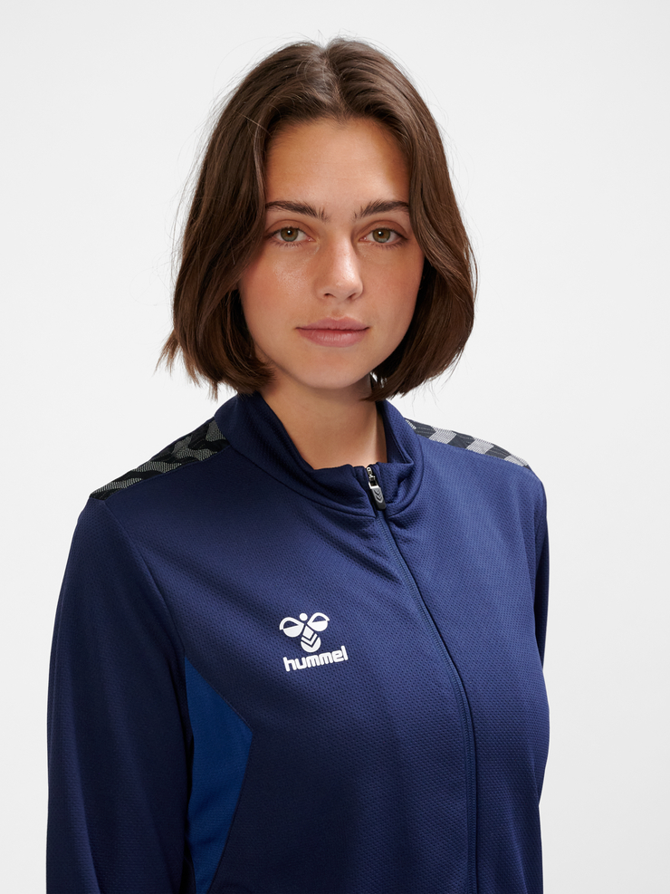 Dina Thomasen