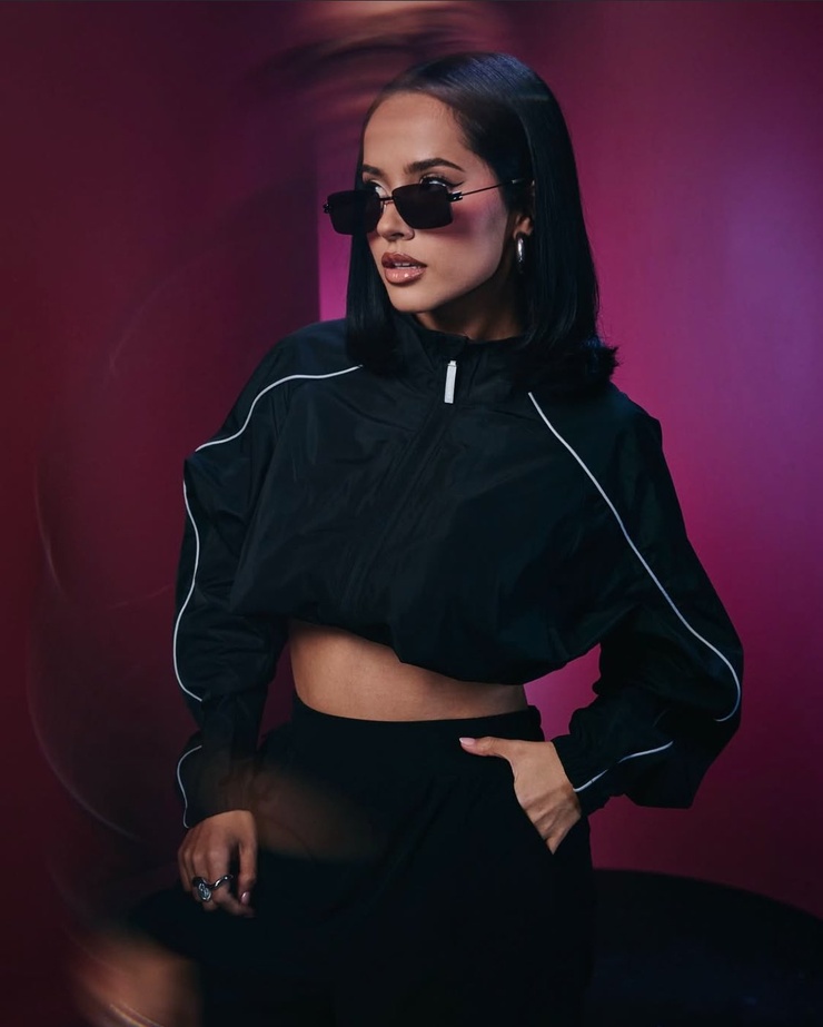 Becky G.