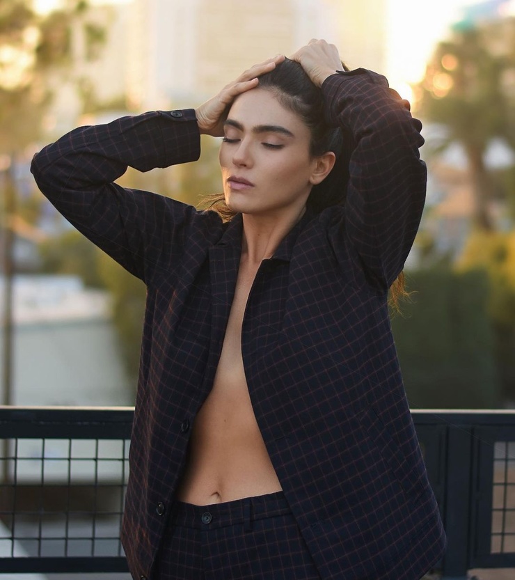 Arienne Mandi Arienne Mandi