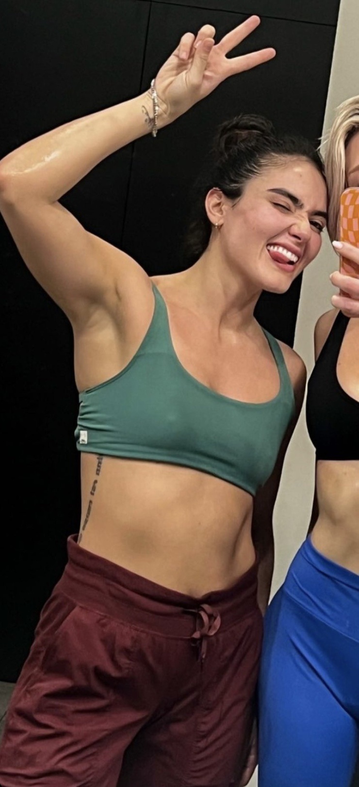 Arienne Mandi