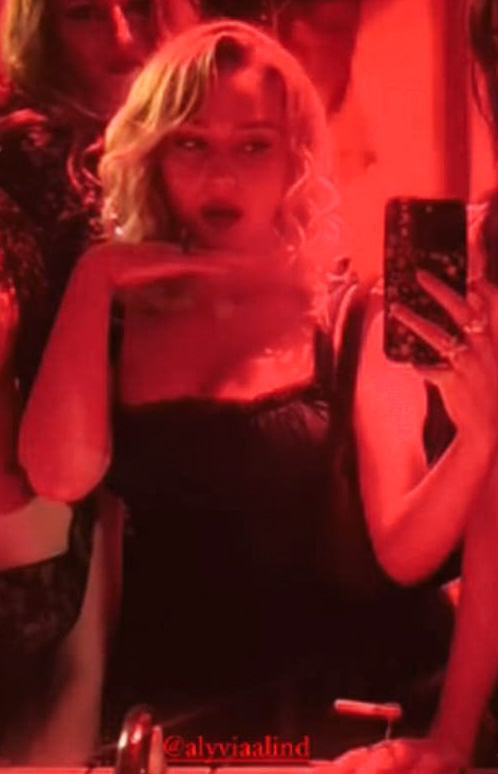 Alyvia Alyn Lind
