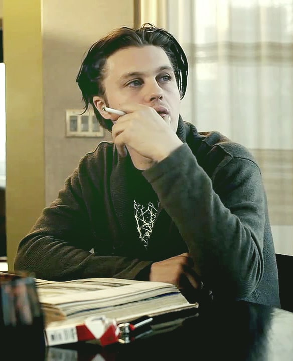 Michael Pitt