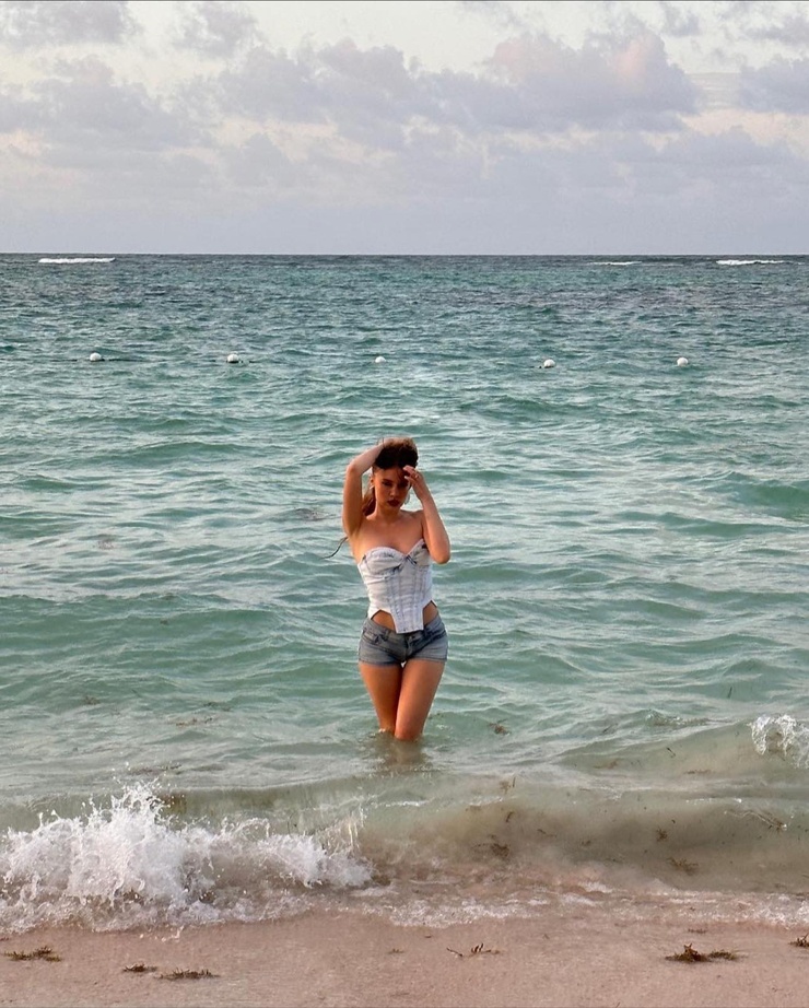 Xenia Tchoumitcheva Xenia Tchoumitcheva