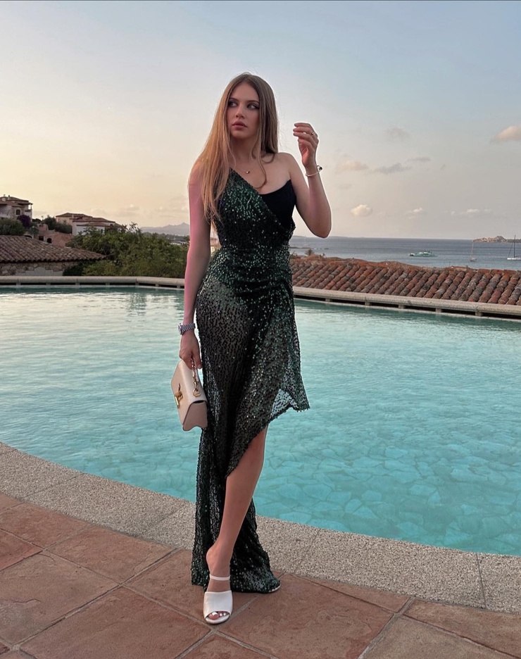 Xenia Tchoumitcheva Xenia Tchoumitcheva