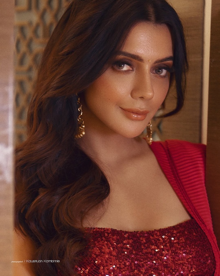 Ruhi Singh Ruhi Singh