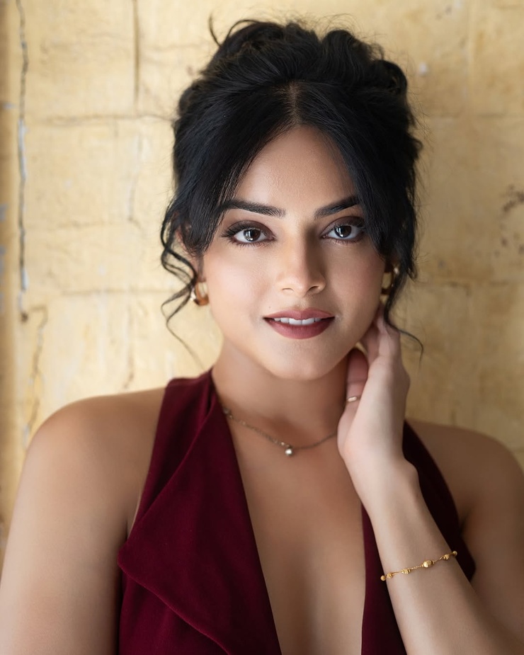 Riddhi Kumar