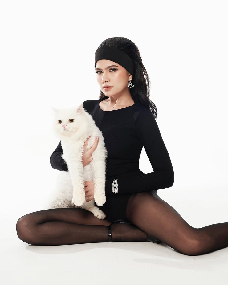 Alexa Ilacad