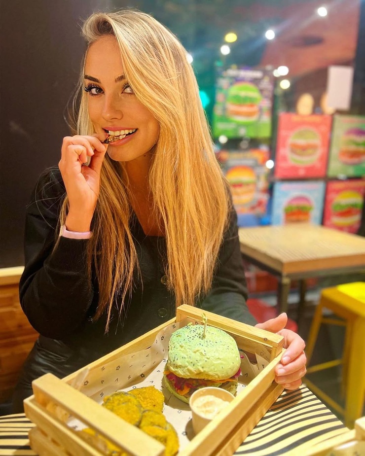 Lara Sartorelli