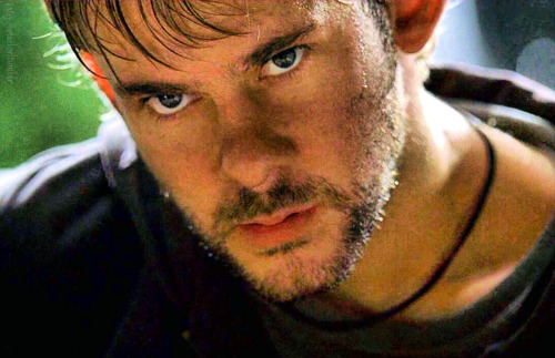 Dominic Monaghan Dominic Monaghan