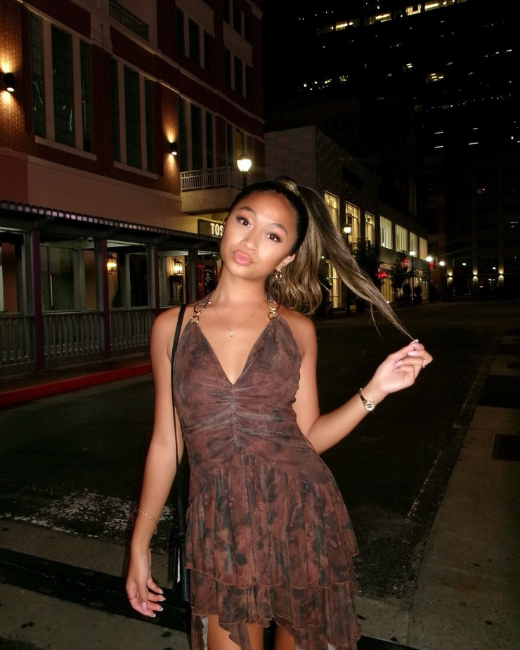Chloe Adona