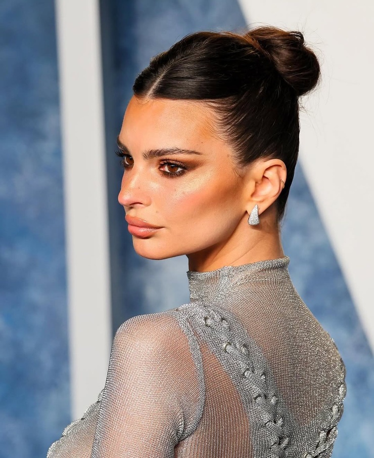 Emily Ratajkowski