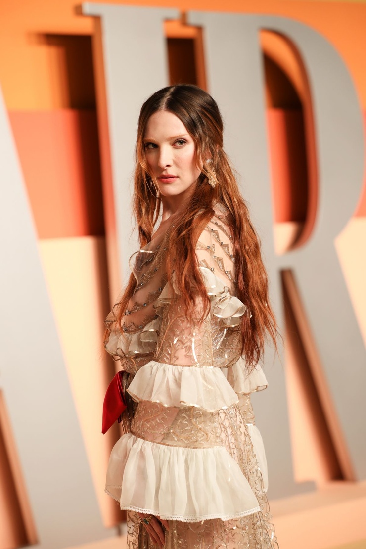 Hari Nef