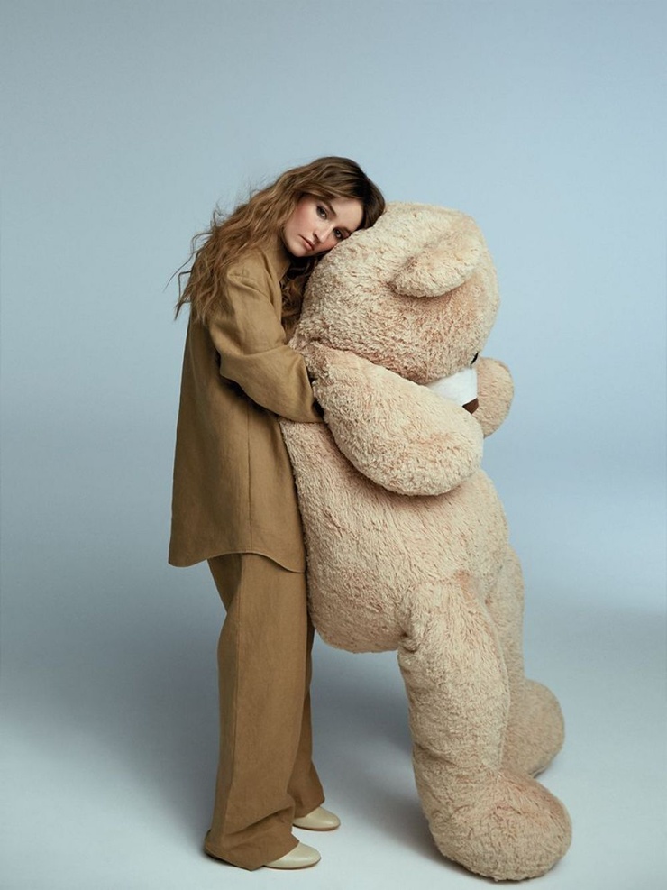 Kaitlyn Dever Kaitlyn Dever
