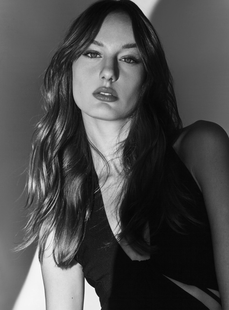 Thayla Zuanazzi