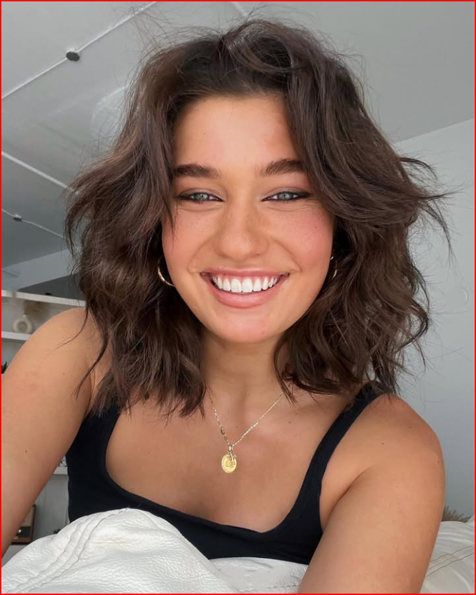 Niki Victoria